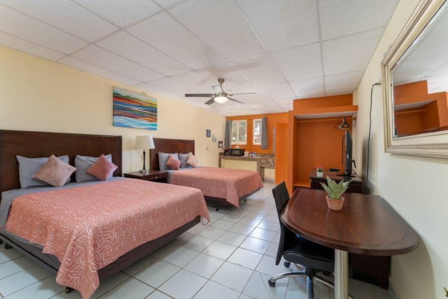 208 Doble sin vista al mar